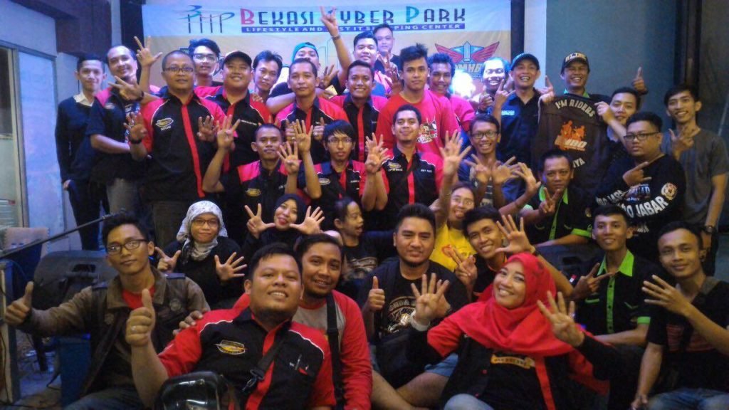 Foto bersama HSX 125 Chapter Bekasi